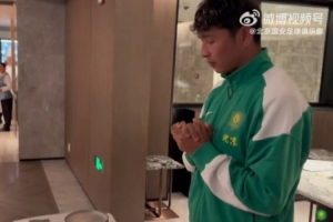 祝我们的球员阿不都海米提和工作人员纪程生日快乐！🎂🎂🎂